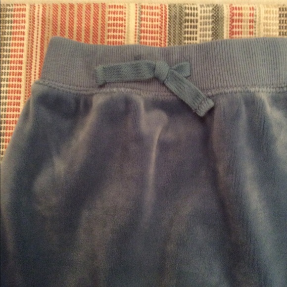 Gymboree velour 2pc. Size 0-3M. - Picture 6 of 8